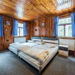 Chalupa U Vlčí Stezky Srní (2)