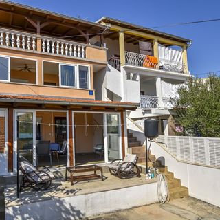 Apartments Pepa Rogoznica (2)