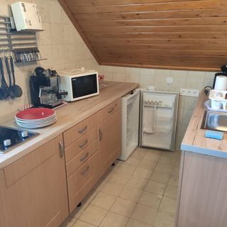 Kristály Apartmanház Vonyarcvashegy (4)