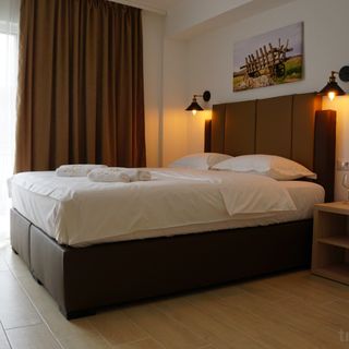 Casa Lacul Doamnei Ocnele Mari (2)