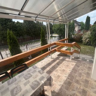 Holiday Apartman Mezőkövesd (4)