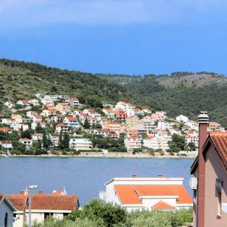 Apartman Ema Okrug Gornji (2)