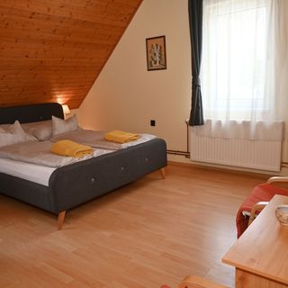 Encián Apartmanház Tihany (3)