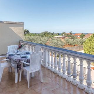 Apartman Peroj - CIF740 (2)