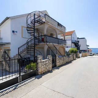 Apartman Okrug Gornji - CDC084 (4)