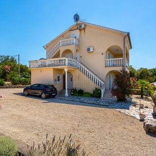 Apartman Rasopasno - CKK962 (2)