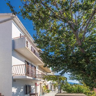 Apartman Stara Baška - CKK979 (3)