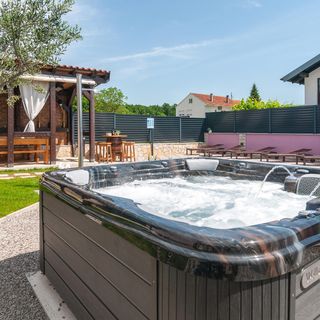 Vendégház Hrvace - CDE148 (2)