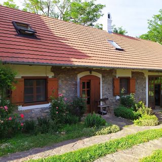 Hársfa Apartmanház Salföld (4)