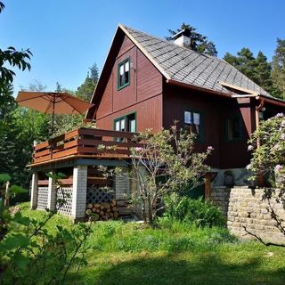 NAŠE CHATA U LESA Rynoltice (2)