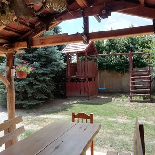 Fekete Apartman Balatonendréd (4)