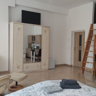 The Academy of Regenerative Medicine (4)