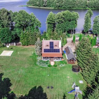 Siedlisko pod świerkami (2)