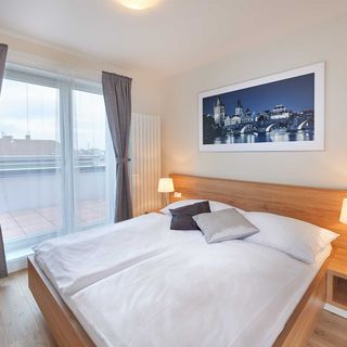 DownTown Suites Bělohorská Praha (4)