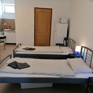 Omega Apartmanház Szigetszentmiklós (5)