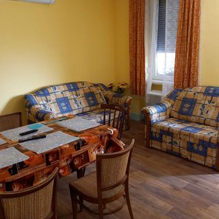 Napraforgó Vendégház Marcaltő (3)