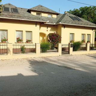 Sunnydays Apartmanok Dunapataj (4)