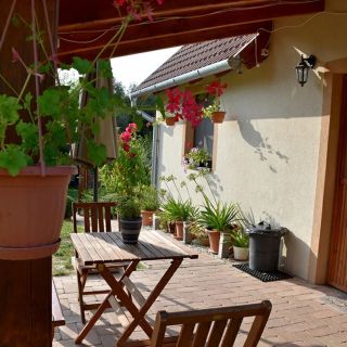 Zergeboglár Vendégház Ajkarendek (2)