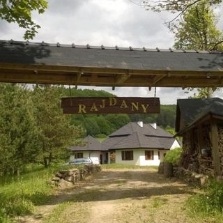 Agroturystyka Ropki Dwór Rajdany (2)