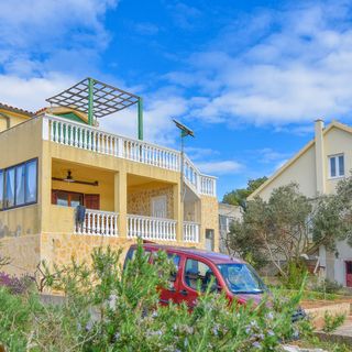 House Petra Zirje (2)