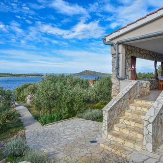 House Marko Tkon II (5)