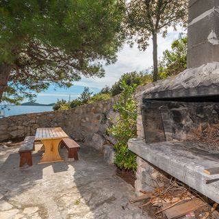 House Island Harbour Tkon (3)