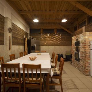 Malomkert Lovarda Szob (2)