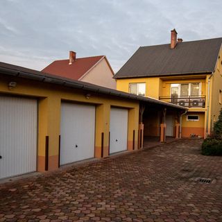 Canary Color Guesthouse Bogács (2)