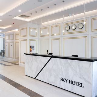 Sky Hotel Kraków (2)