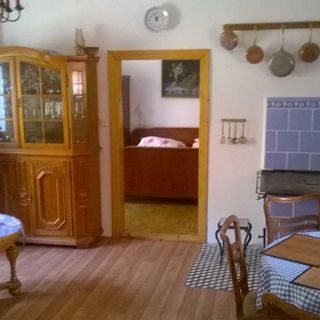 Chalupa u Dalešické přehrady Mohelno (2)