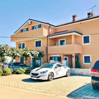 Apartmani Anita Zambratija (2)