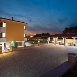 Luxusvilla Medencével Vir - 18506 (3)