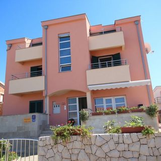 Apartmanok A Tenger Mellett Vir - 18514 (2)