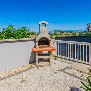 Apartmanok Parkolóhellyel Vir - 18541 (4)