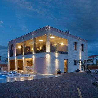 Luxusvilla Medencével Vir - 18568 (3)