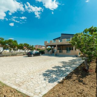 Apartments By The Sea Vir - 18588 (4)