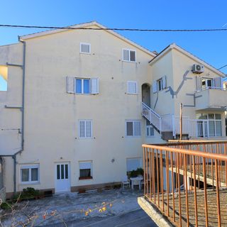 Apartmanok Parkolóhellyel Split - 19039 (3)