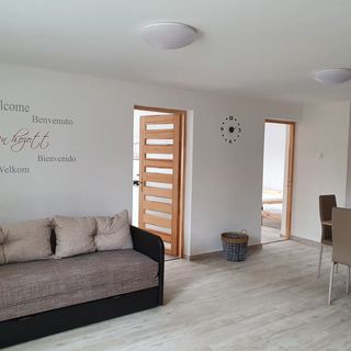 Família Apartman Cserkeszőlő (3)