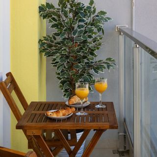 Split Sky Apartment (3)