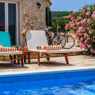 House Villa Getaway Mirca (5)