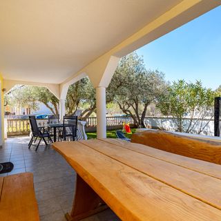 Apartman Gornji Karin - CDI140 (4)