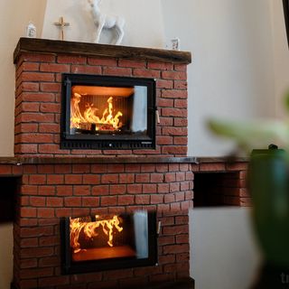 Transylvanian Relax House Lupeni (4)