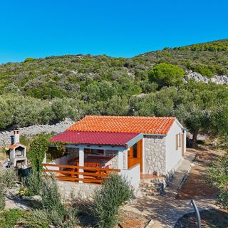 House Denebola Tkon (3)