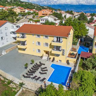 Apartmanok Medencével Baska, Krk - 18780 Baška (2)