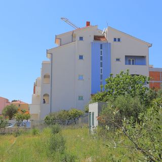Apartmanok Parkolóhellyel Businci, Ciovo - 18800 Bušinci (5)