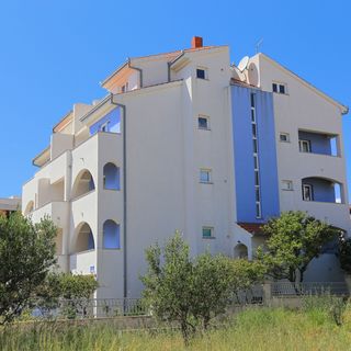 Apartmanok Parkolóhellyel Businci, Ciovo - 18800 Bušinci (3)