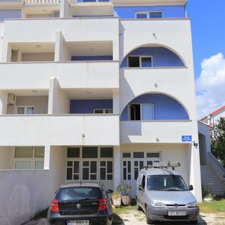 Apartmanok Parkolóhellyel Businci, Ciovo - 18800 Bušinci (4)