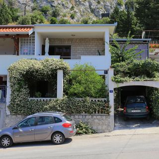 Apartmanok Parkolóhellyel Omis - 18919 Omiš (2)