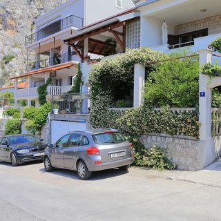 Apartmanok Parkolóhellyel Omis - 18919 Omiš (4)