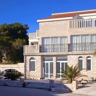 Nyaralóház A Tenger Mellett Razanj Rogoznica - 19159 Ražanj (3)